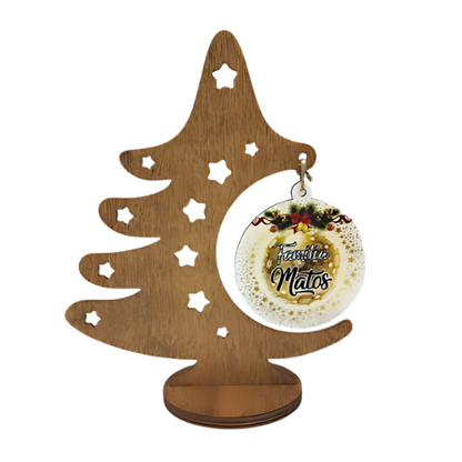 Árvore de Natal com ornamento personalizado