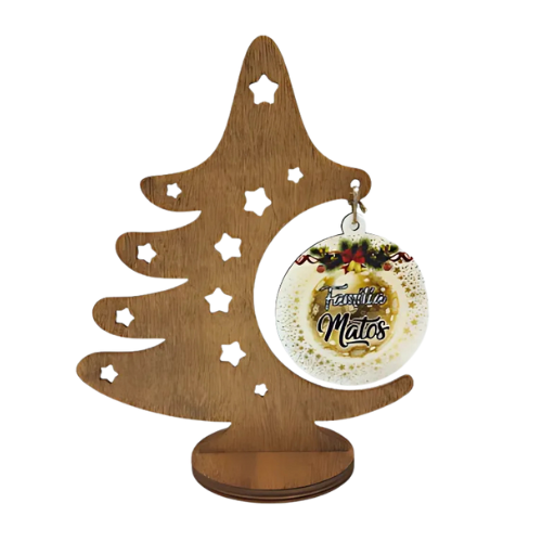 Árvore de Natal com ornamento personalizado