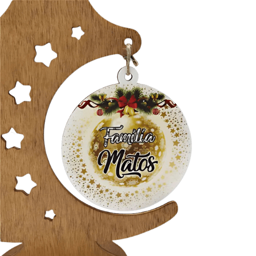 Árvore de Natal com ornamento branco personalizado