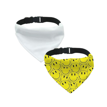 Bandana para Cão branca e com emojis sorridentes em amarelo para personalizar