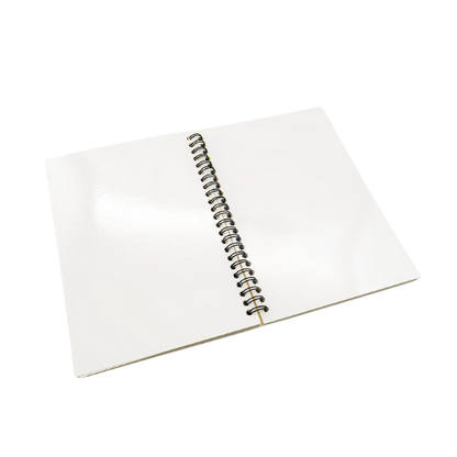 Caderno branco com argolas personalizado nas duas faces